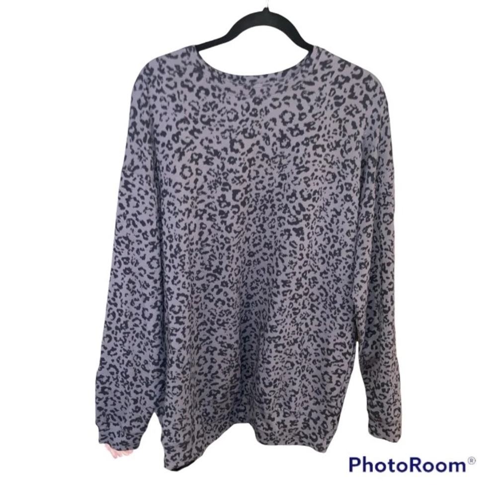 Athleta pure luxe leopard sweatshirt